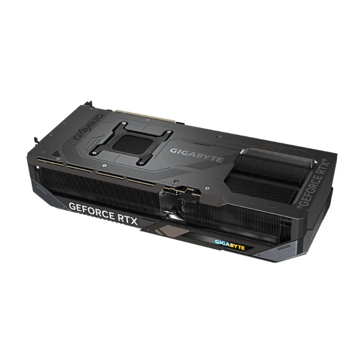 GIGABYTE RTX 5090 GAMING OC | 32GB GDDR7 | 512-bit | 28Gbps | 2550MHz — 3