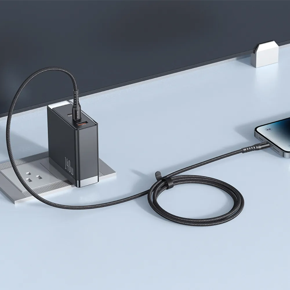 كيبل ماكدودو USB-C إلى Lightning بقدرة 36 واط طول 1 متر أسود — 3