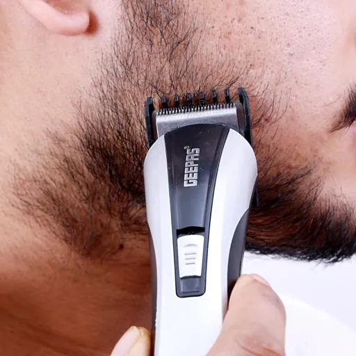 ماكينة حلاقة اللحية قابلة لإعادة الشحن من جيباس 3 واط بشفرة ستانلس ستيل ومؤشر LED — 9