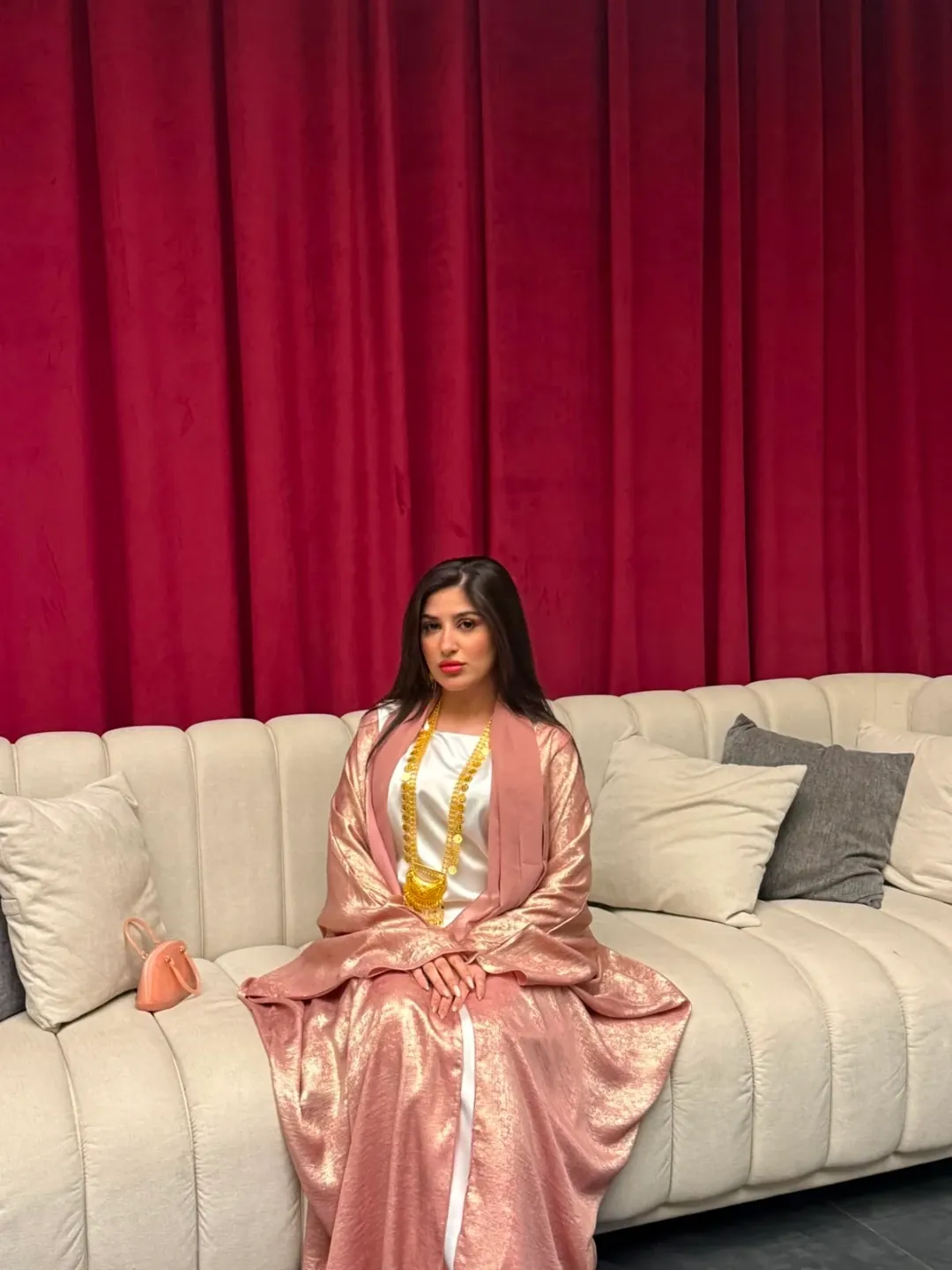 عباية نسائية خليجية وردية فخمة — 5