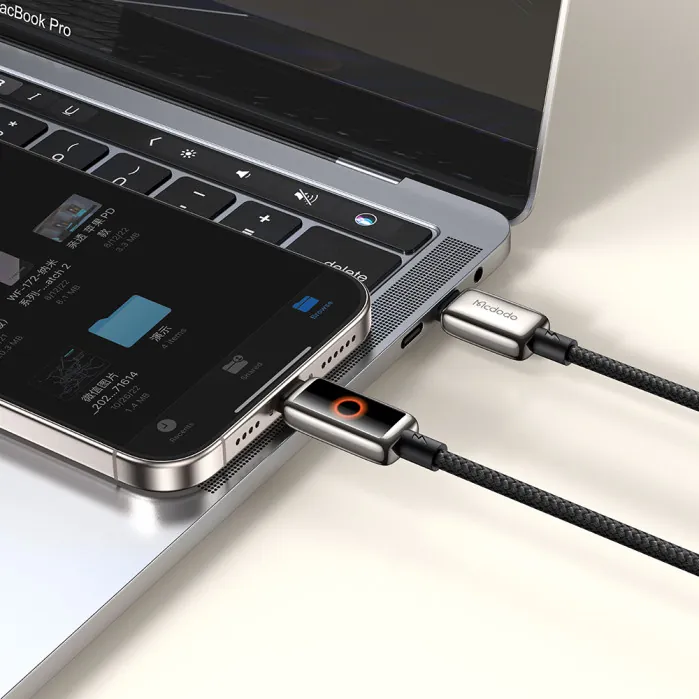 كيبل ماكدودو USB-C إلى لايتننج 36 واط مع شاشة LED وإضاءة تنفس وقطع تلقائي 1.2 متر - أسود — 8