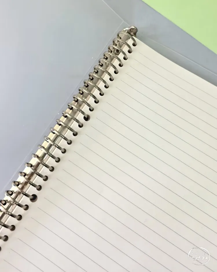 بند ورق مخطط A4 مثقب كامل - أبيض — 2